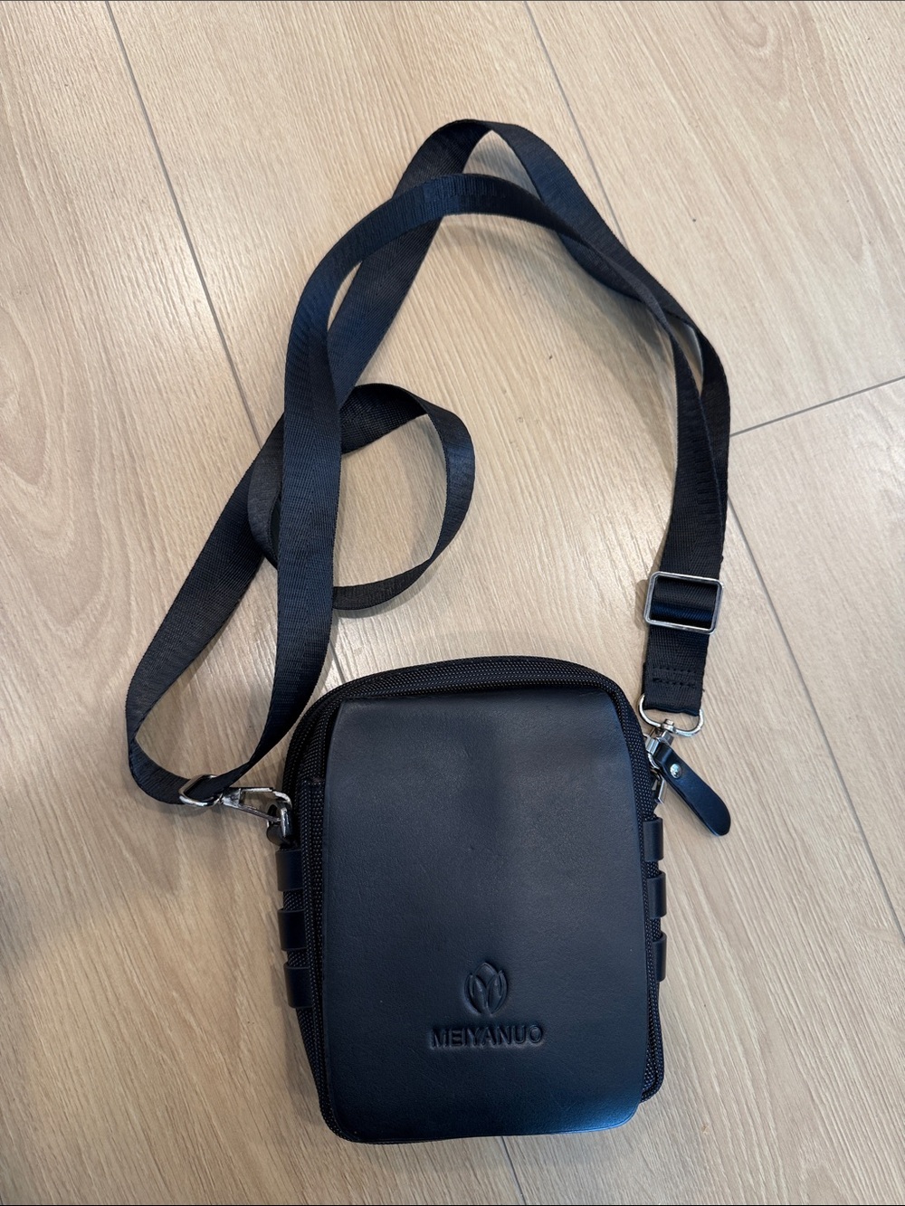 MEIYANUO Tactical Utility Small Belt Bag Crossbody Purse Black With Excellent C - Picture 8 of 9